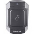 Уличный вандалостойкий считыватель Mifare карт Hikvision DS-K1104M